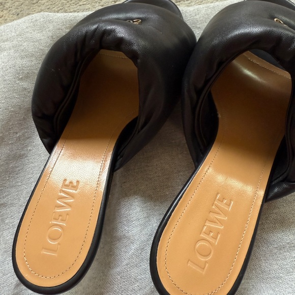 New Loewe Anagram Medallion Kitten Heel Shoes, Black Leather, Women's EU37 US7 - Picture 5 of 6